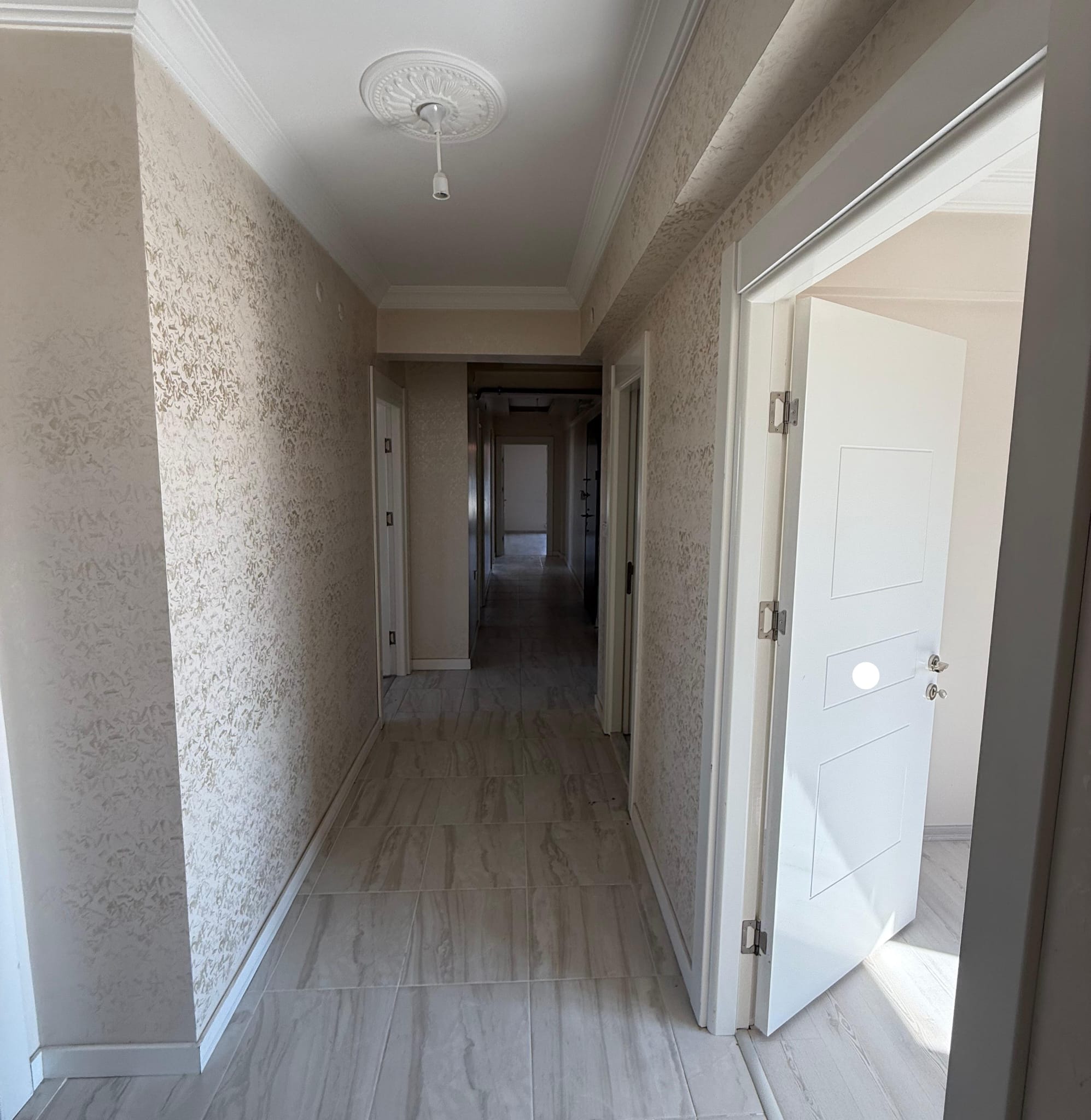 -SATILDI<KANLICA MAH 4+1 DAİRE