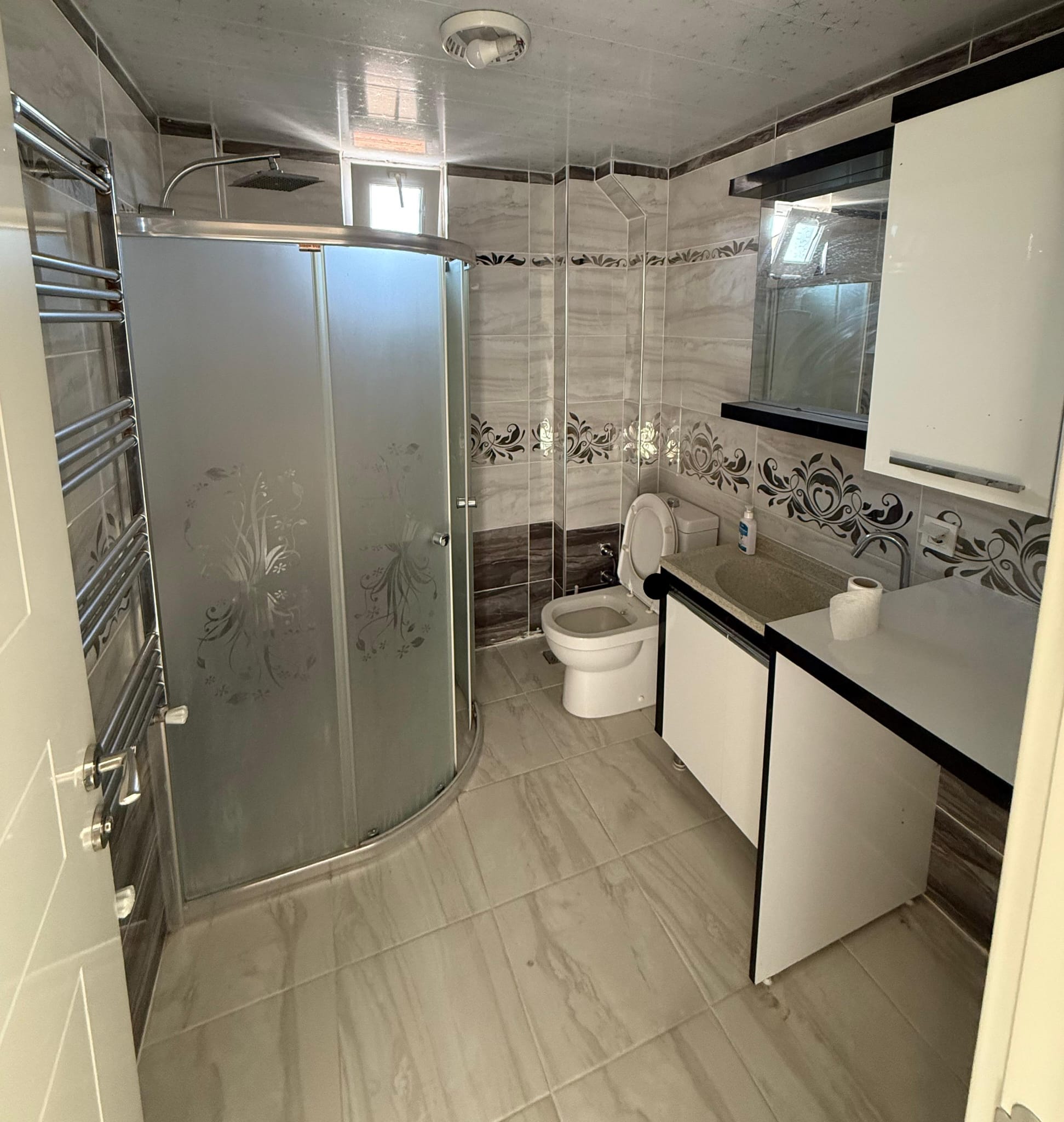 -SATILDI<KANLICA MAH 4+1 DAİRE